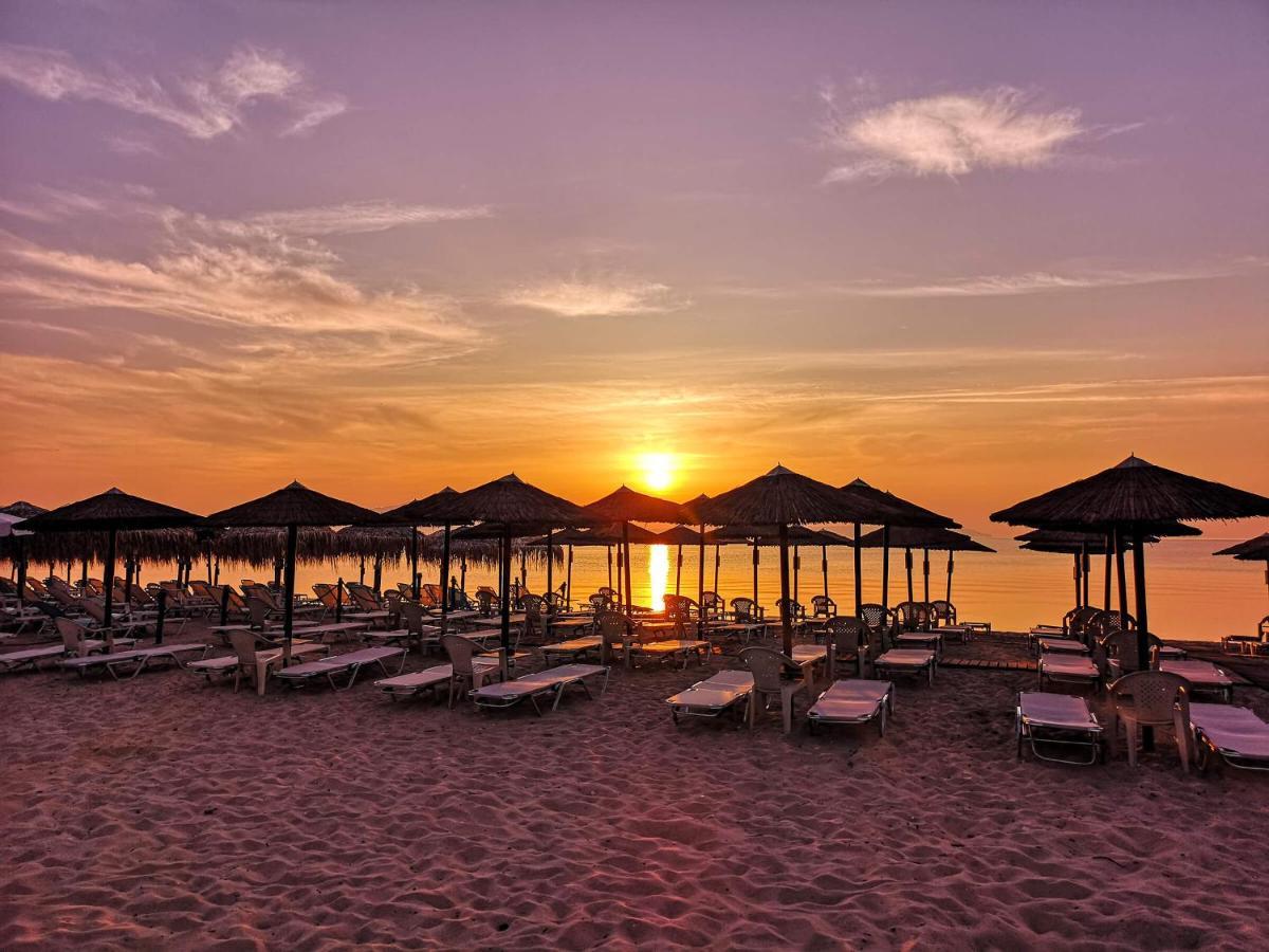 Rihios Hotel Ставрос Экстерьер фото