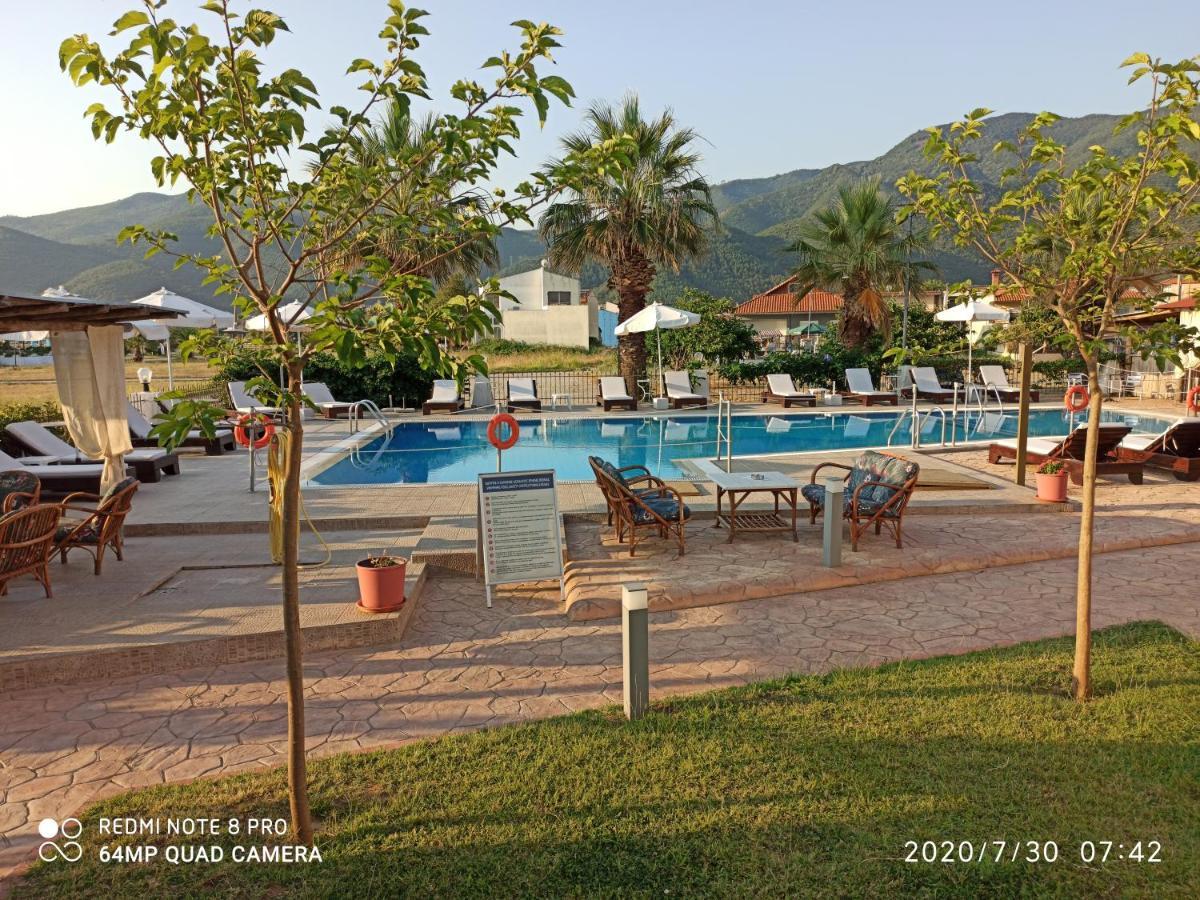 Rihios Hotel Ставрос Экстерьер фото