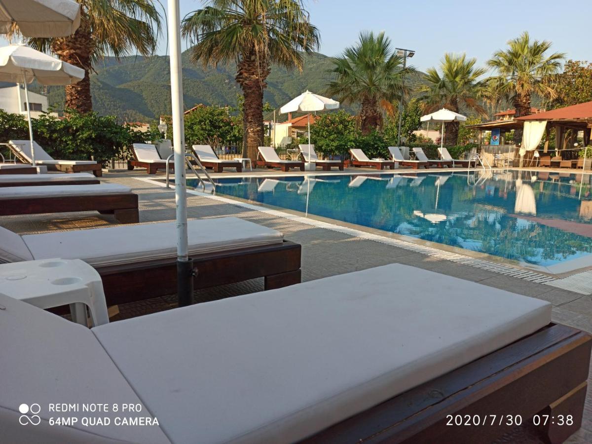 Rihios Hotel Ставрос Экстерьер фото