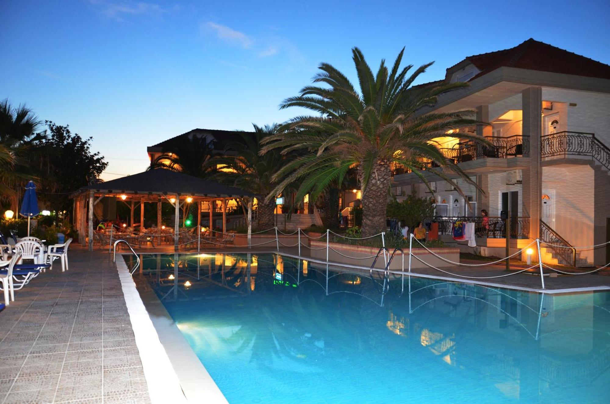 Rihios Hotel Ставрос Экстерьер фото